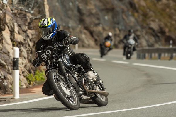 Image: BMW racing motorcycle on the mountain - Impressions of the Bernina Gran Turismo 2022 mountain race