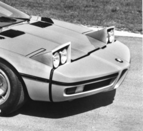 BMW Turbo (1972) - Frontpartie mit ausklappbaren Scheinwerfern und damit geringerem Luftwiderstand
