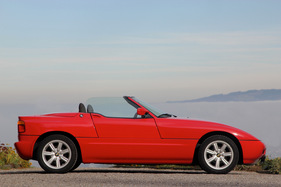BMW Z1 (1991) - Silhouette mit geschlossenen Türen und Fenstern BMW Z1 (1991) - Silhouette mit geschlossenen Türen und Fenstern