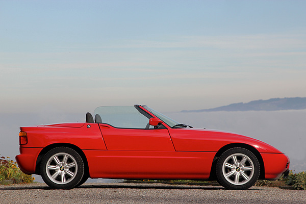 BMW Z1 (1991) - Silhouette mit geschlossenen Türen und Fenstern
