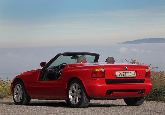 BMW Z1 (1991) - eigenständige Heckpartie, integrierte Auspuffenden