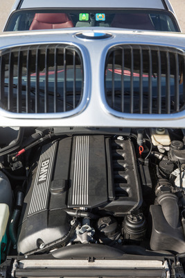 BMW Z3 2.8 Coupé (2000) - längs eingebauter Reihen-Sechszylinder mit 2,8 Liter Hubraum