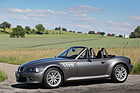 BMW Z3 3.0 Roadster (2001) - die Farbe wirkt fast wie "Stealth" - hätte für James Bond gut gepasst