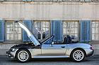 BMW Z3 3.0 Roadster (2001) - die Motorhaube öffnet weit