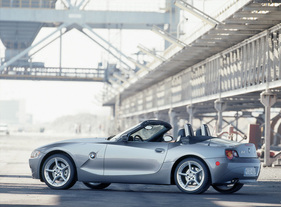 BMW Z4 (2002) - konturierte Sportlichkeit