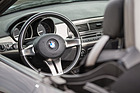 BMW Z4 (2004) - elegantes Interieur mit Sportlenkrad