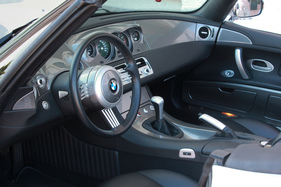 BMW Z8 (2001) - gut erreichbarer Schalthebel