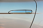 Bild: BMW Z8 (2001) - ins Design integrierte Türgriffe