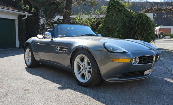 BMW Z8 Roadster 2003 () - as lot 37 at the auction of the Oldtimer Gallery at the Dolder Grand Hotel on June 17, 2017