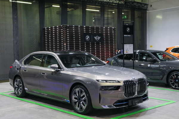 BMW i7 (2022) - elektrisch und für fernöstliche Märkte gezeichnet - Auto Zürich 2022