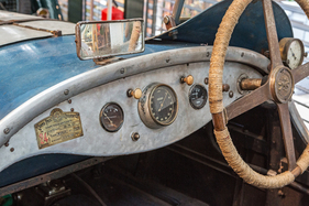 BNC Techo zum Fahrer geneigt – Ecurie Anges Bleus im Boxenstop Tübingen 2025