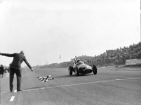 BRM P25 (1959) - der einzige Sieg eines BRM P25: Der Schwede Joakim Bonnier gewinnt den GP Holland 1959