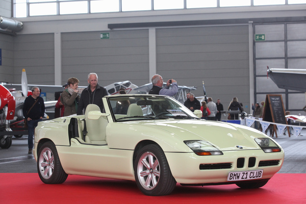 BWM Z1 (1990) - in Ginstergelb - Motorworld Classics Bodensee 2022