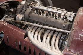 Baird-Griffin (1952) - die Auslassseite des Reihenvierzylinders