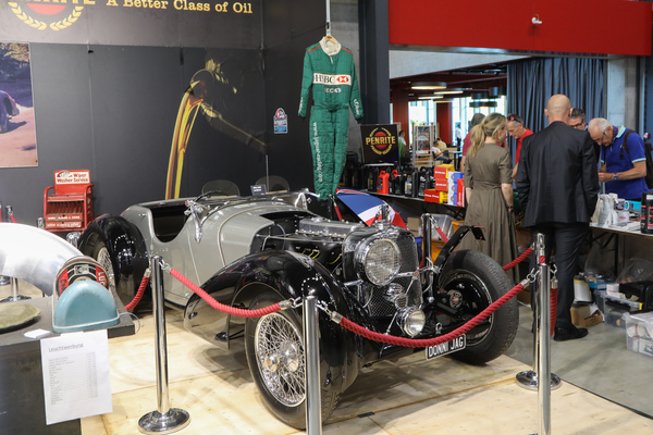 It will soon be ready, the unique Jaguar SS 100 at Dönni Classic Cars - Swiss Classic World Lucerne 2023