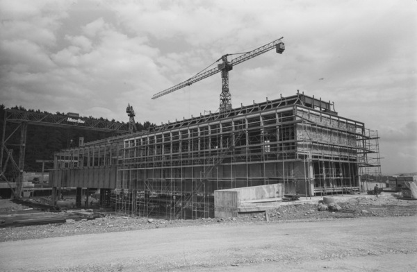 Bau der Raststätte Würenlos im September 1971