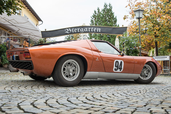 Bayern im Herbst, "da darf doch a Bier und a Brezn net fehle".