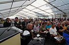 Beaulieu Autojumble 2019 - Full House im Versteigerungs-Zelt
