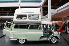 Bedford CA Dormobile (1966) - britisches Wohnmobil in der Sonderschau - Motorworld Classics Bodensee 2019