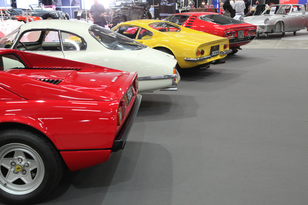 Begehrenswerte Italiener bei Ruote da sogno - Ferrari, Alfa Romeo, Dino - Swiss Classic World Luzern 2018