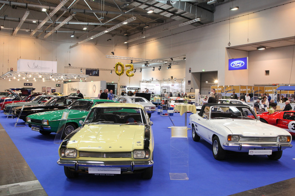 Bei Ford wurden natürlich 50 Jahre Ford Capri gefeiert - Techno Classica Essen 2019