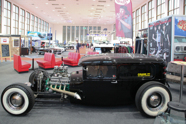 Bei diesem Hot Rod erhält die Beschreibung "Low Chassis" eine komplett neue Bedeutung - Motorworld Classics Berlin 2019