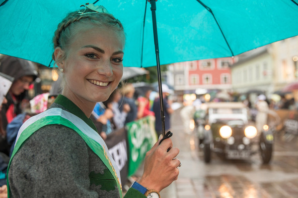 Bei dieser Affen-Hitze tat die Abkühlung aber so gut, …