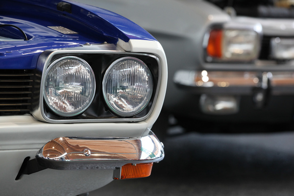 Beim Ford Capri gab's in der ersten Serie sowohl runde Doppelscheinwerfer als auch Rechteckscheinwerfer - Motorworld Classics Bodensee 2019