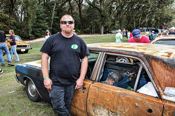 Beim Rennen um die begehrte Trophäe "Worst of Show" fast auf Platz eins gelandet: Britt Mann aus Brooksville (Florida) mit seinem...