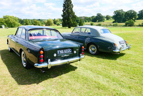 Beinahe identische Technik, aber vollkommen unterschiedliches Erscheinungsbild von Silver Cloud III (links) und II (rechts)