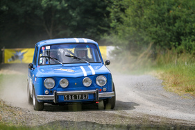 Bild Beispiel eines schönen Slo1-Fahrzeuges: Ein Renault 8 Gordini Gruppe 2 (1967) - Eifel Rallye Festival 2016