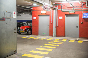 Bekanner Gast: die Ente im Untergeschoss – Techno Classica 2023