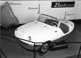 Belcar  (1956) - gut gewählter Name für den aus zwei Kunststoffschalten zusammengebauten Wagen - Genfer Autosalon 1956