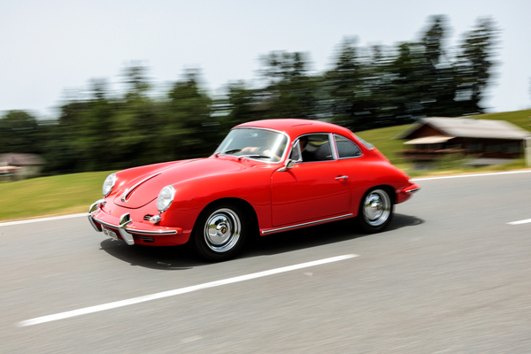Image: Benjamin Tobler and Patrick Tobler in the Porsche 356 (1962)