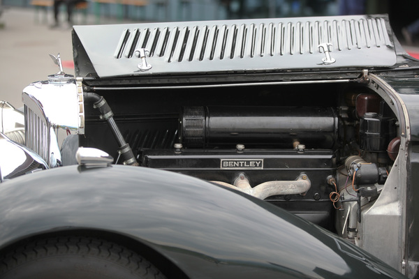 Bentley 3,5 Litre Airline Saloon (1933) - Blick in den Motorraum - Swiss Classic World Luzern 2019