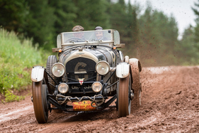 Bentley 4 1/2 Litre (1925) - Tag 19 - Perm - Kazan - Rallye Peking-Paris 2016
