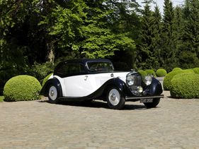 Bentley 4 1/2 Litre Aerofoil Sports Saloon (1937) - als Lot 19 an der Bonhams Versteigerung Chantilly 2015