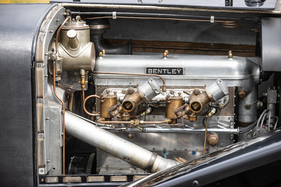 Bentley 4 1/2 Litre Sports Tourer (1928) - Einlass-Seite eines nicht aufgeladenen Motors