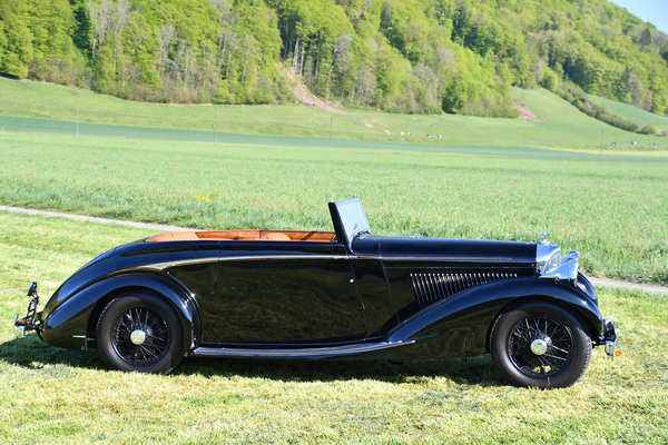 Bentley 4 1/4-Litre Concealed Drophead Coupé (1938) - als Lot 37 angeboten an der Versteigerung der Oldtimer Galerie anlässlich der Swiss Classic World Luzern am 25. Mai 2019