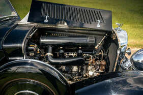 Bentley 4 1/4-Litre Parallel-Door Drophead Coupé by James Young (1937) - als Lot 907 angeboten in der Silverstone Auctions "The Dawn of Motoring Sale" am 5. August 2022