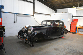 Bentley 4 1/4-Litre Sports Saloon by Park Ward (1938) - als Lot 328 an der RM/Sotheby’s London Versteigerung 2024