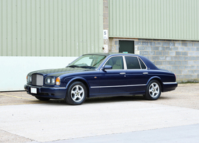 Bentley Arnage (1999) - als Lot 147 an der RM/Sotheby's London Versteigerung vom 6. November 2021