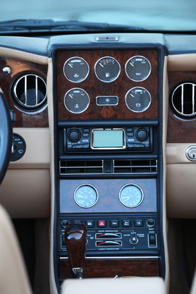 Bentley Azure (2002)