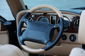 Bentley Azure (2002)
