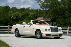 Bentley Azure (2009) - als Lot 183 an der RM/Sotheby's Open Roads Octobre 2021 Versteigerung vom 6. bis 13. Oktober 2021