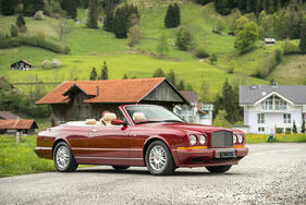 Bentley Azure Convertible (1995) - als Lot 106 angeboten an der Bonhams Gstaad Versteigerung am 3. Juli 2022 Bentley Azure Convertible (1995) - als Lot 106 angeboten an der Bonhams Gstaad Versteigerung am 3. Juli 2022