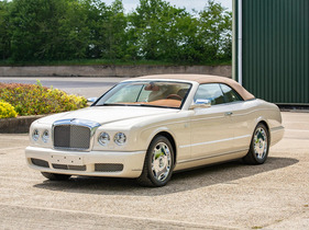 Bentley Azure Convertible (2008) - angeboten als Lot 103 an der Bonhams Zoute Versteigerung am 8. Oktober 2023