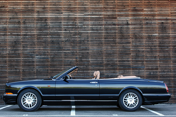 Bentley Azure Mulliner (12002) - erreichte an der Versteigerung der Oldtimer Galerie Toffem vom 1. Dezember 2012 das Mindestgebot nicht