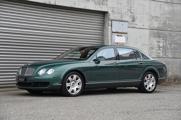 Bentley Continental Flying Spur (2006) - als Lot 57 angeboten an der Versteigerung der Oldtimer Galerie Toffen am 22. März 2025