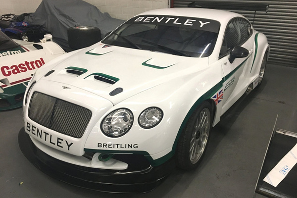 Bentley Continental GT3 racing car (2016) - offered as lot 143 at the XE Exclusive Cars auction on October 1, 2022 in Langenthal